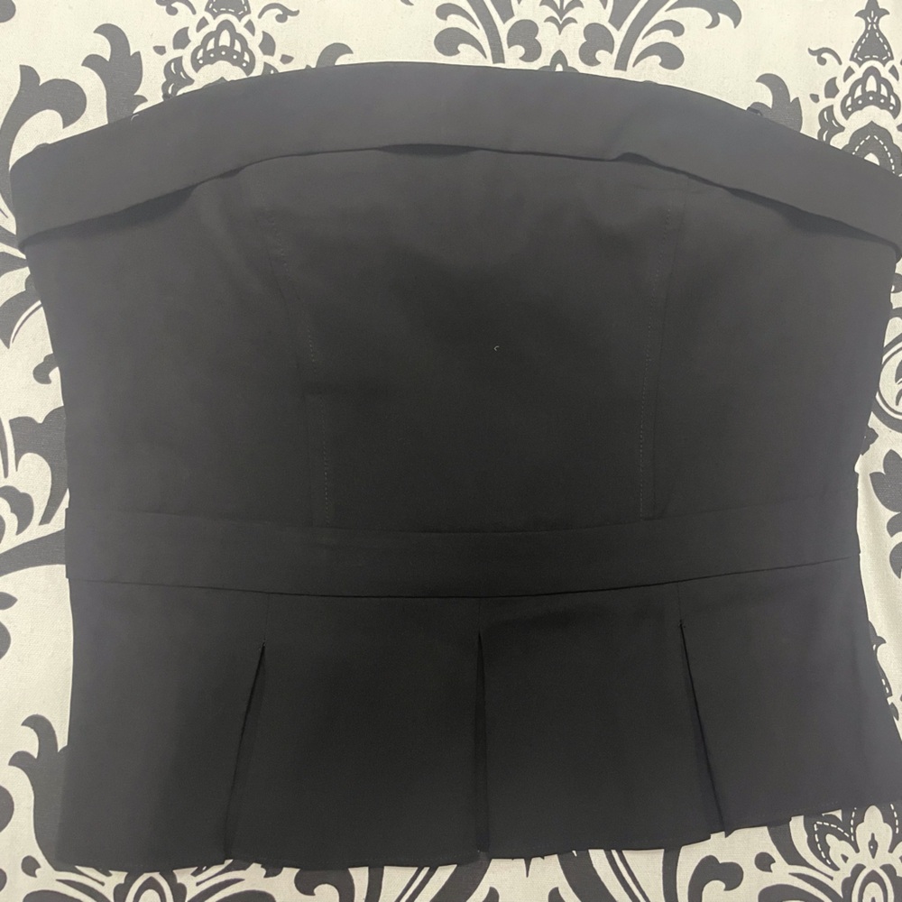New Bebe Peplum top